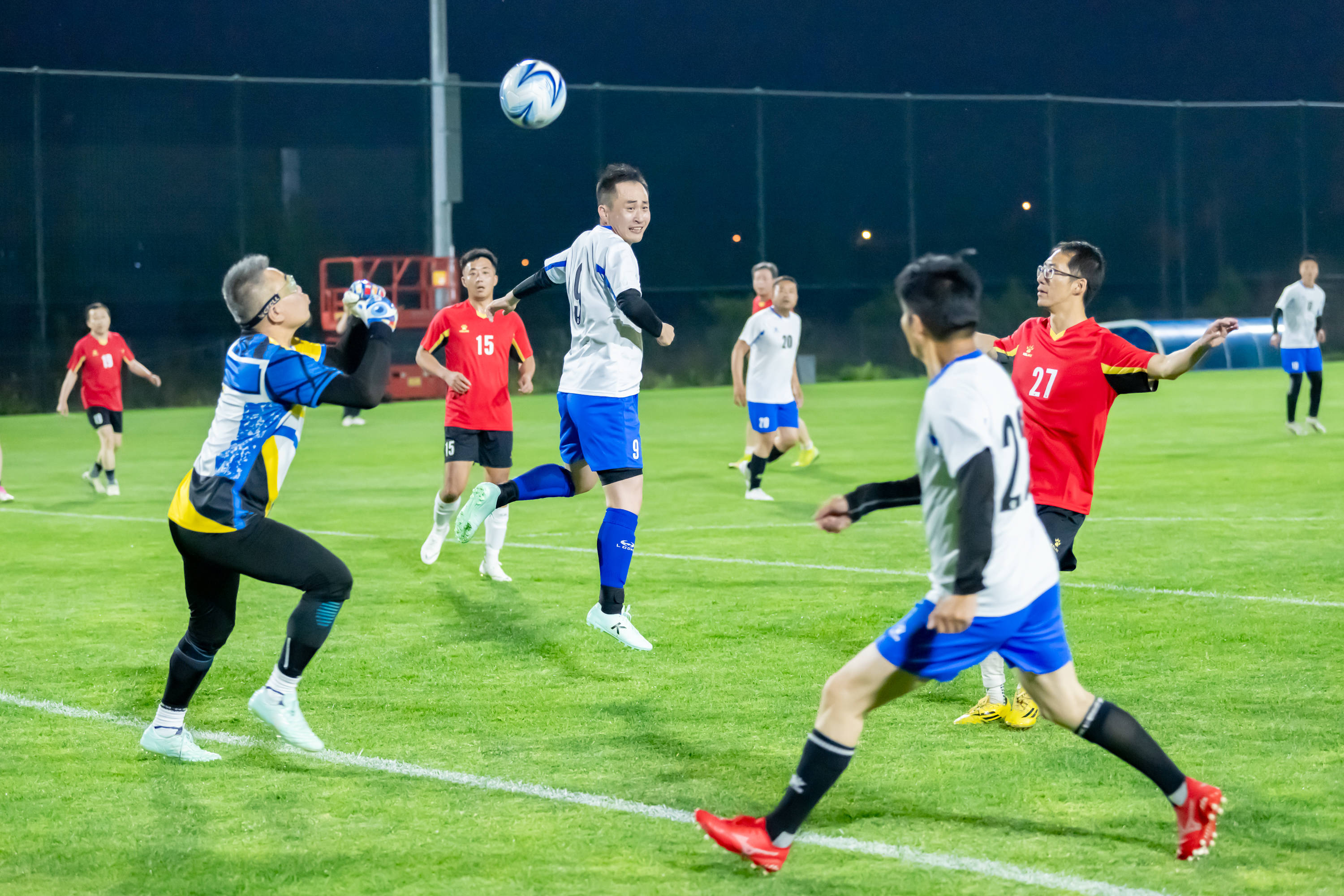 充满激情的 充满激情的