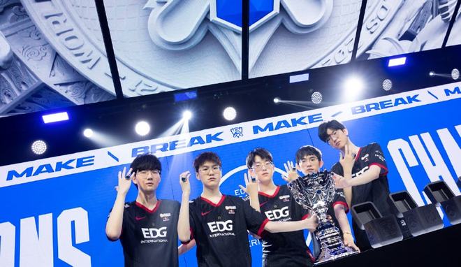 员们的全年 员们的全年